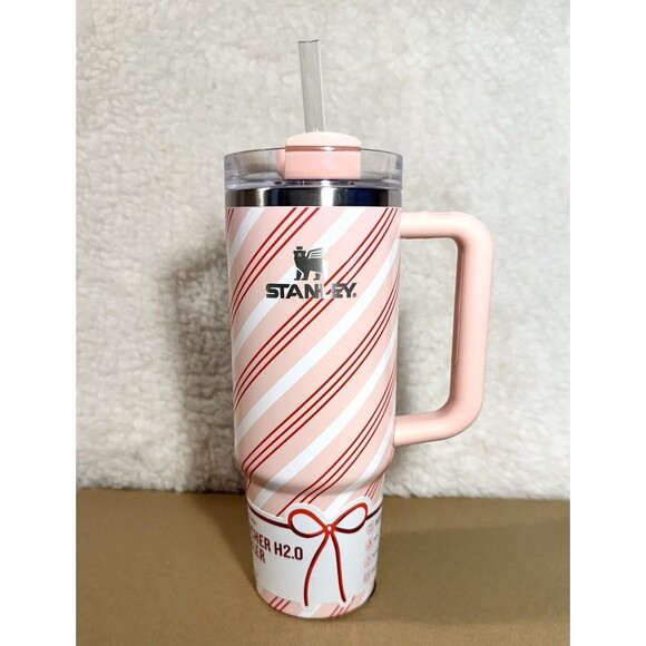 Stanley 30 oz Stainless Steel H2.0 FlowState Quencher Tumbler Strawberry Twist - Picture 2 of 8